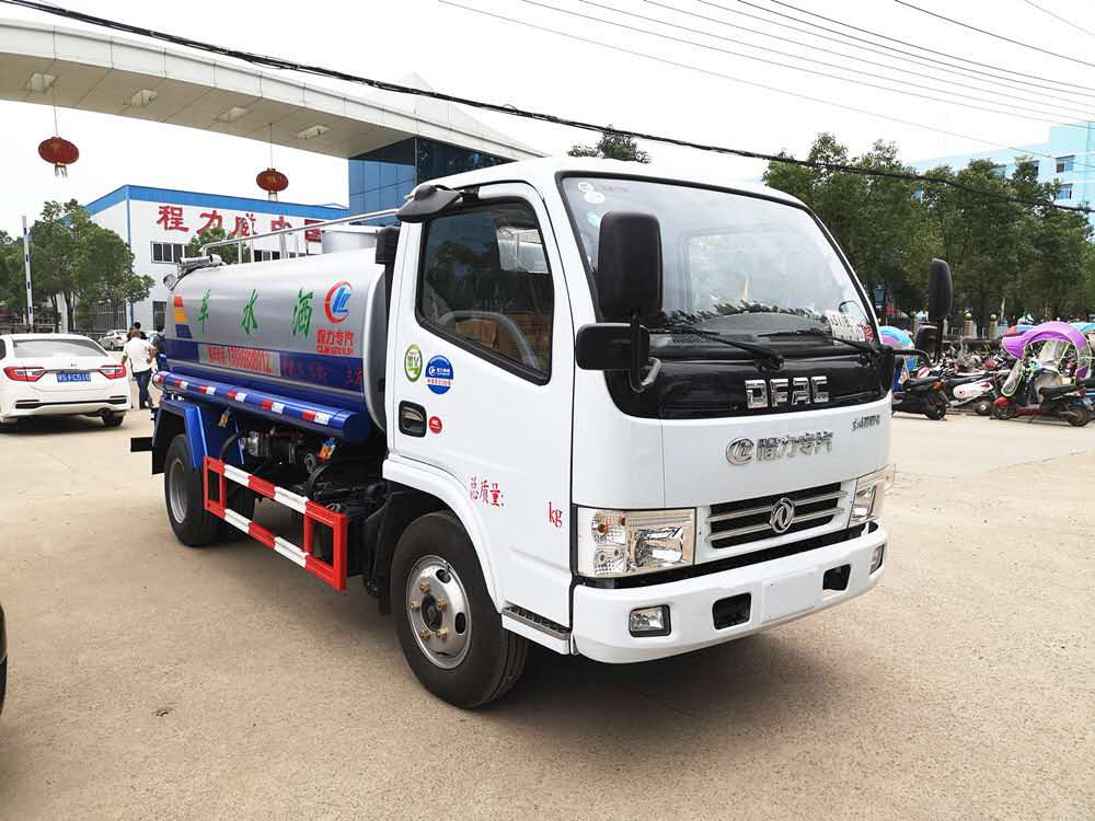 東風多利卡5噸灑水車 東風多利卡5噸灑水車