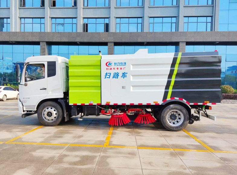 東風天錦12方掃路車