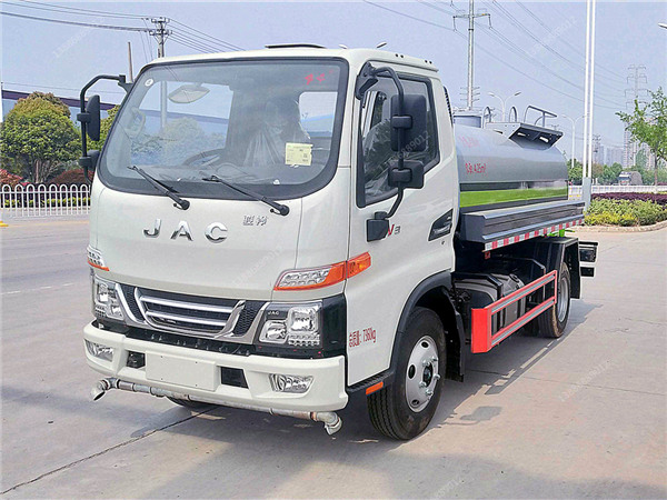 江淮駿鈴5噸灑水車(chē)