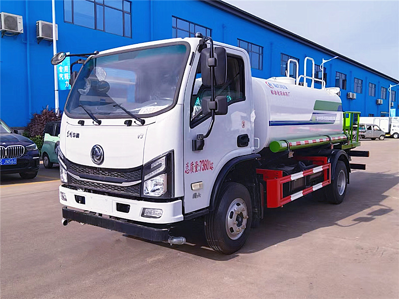 東風(fēng)華神V3灑水車(chē)