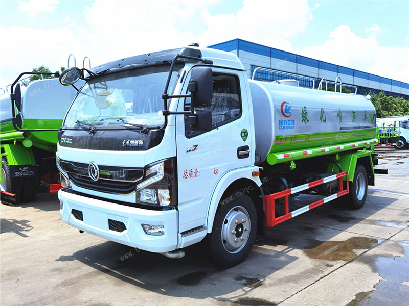 東風d7灑水車