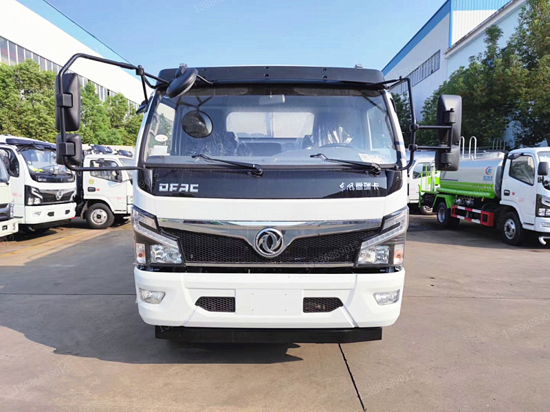 東風(fēng)福瑞卡國(guó)六7~9.5灑水車